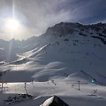 Duplex 8 Couchages, Au Pied Des Pistes De *