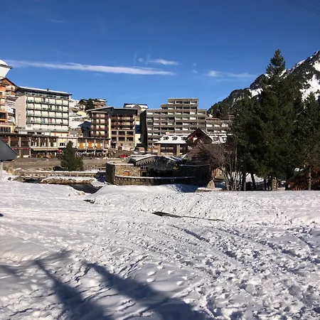 Duplex 8 Couchages, Au Pied Des Pistes De * La Mongie