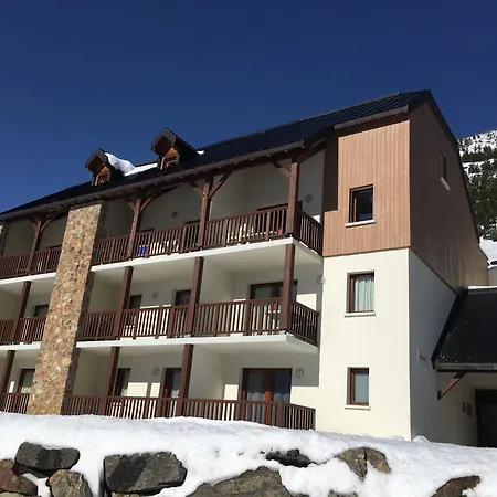 Duplex 8 Couchages, Au Pied Des Pistes De *